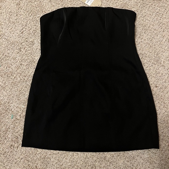 Meshki Black Strapless Sheath Cocktail Dress - Picture 1 of 3